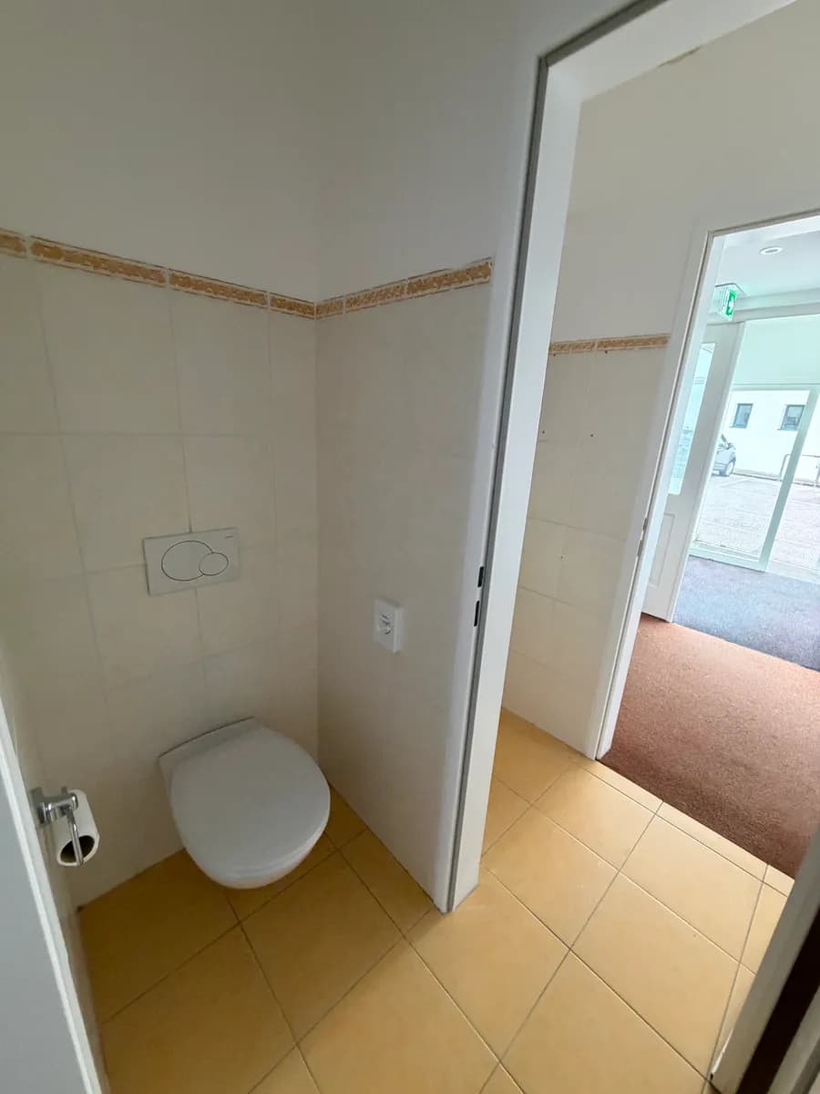 Gewerbeimmobilie mieten in Krems Land – 115 m², € 750 – Bild 16 von 17