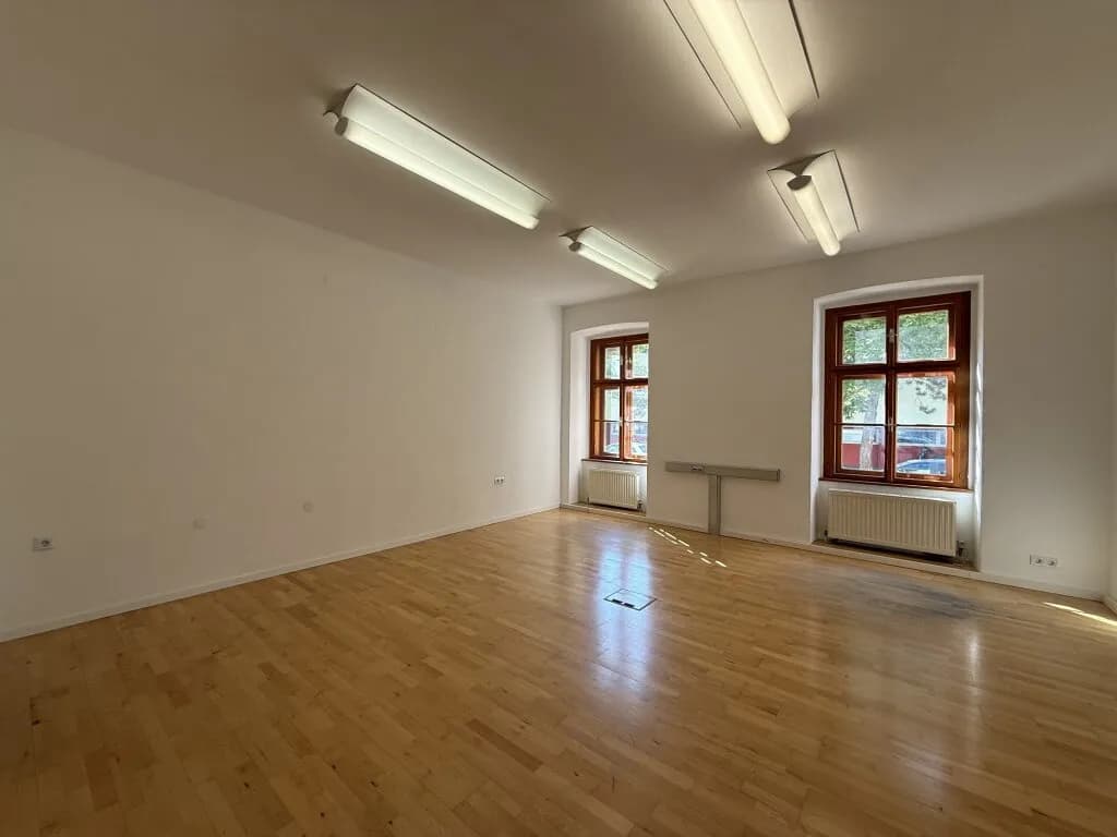 4-Zimmer-Gewerbeimmobilie mieten in Krems an der Donau – 86 m², € 829 – Bild 1 von 17