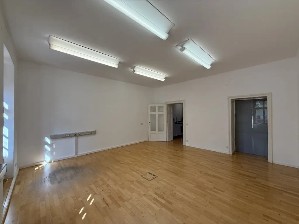 4-Zimmer-Gewerbeimmobilie mieten in Krems an der Donau – 86 m², € 829 – Bild 3 von 17