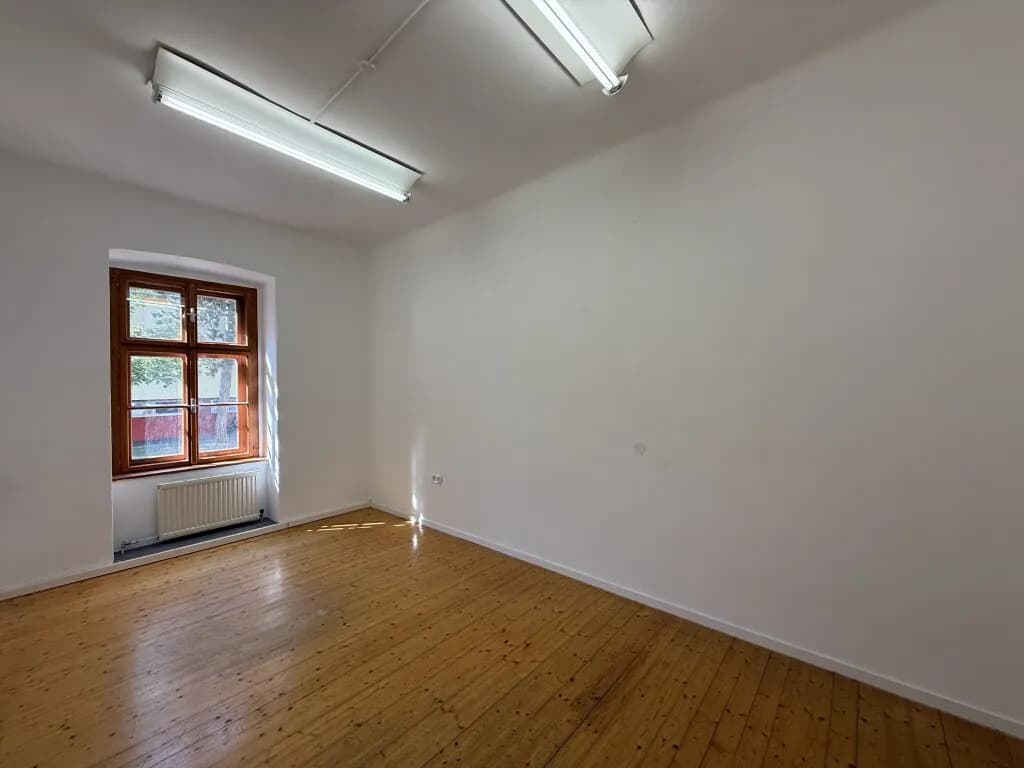 4-Zimmer-Gewerbeimmobilie mieten in Krems an der Donau – 86 m², € 829 – Bild 12 von 17