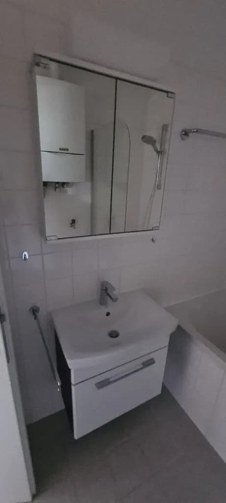 2-Zimmer-Wohnung mieten in Baden – 43,9 m², € 697 – Bild 6 von 15