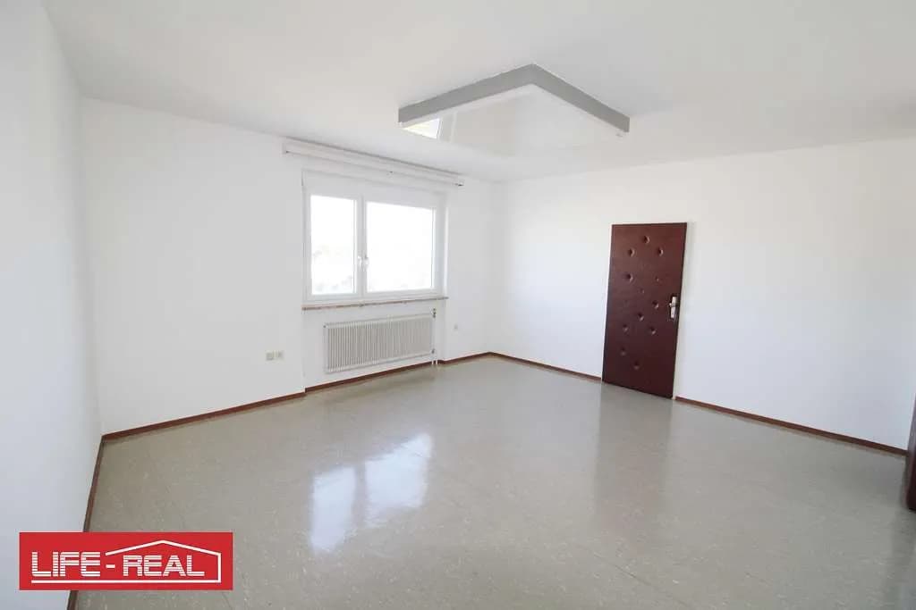 3-Zimmer-Gewerbeimmobilie mieten in Linz Land – 109 m², € 912 – Bild 3 von 7