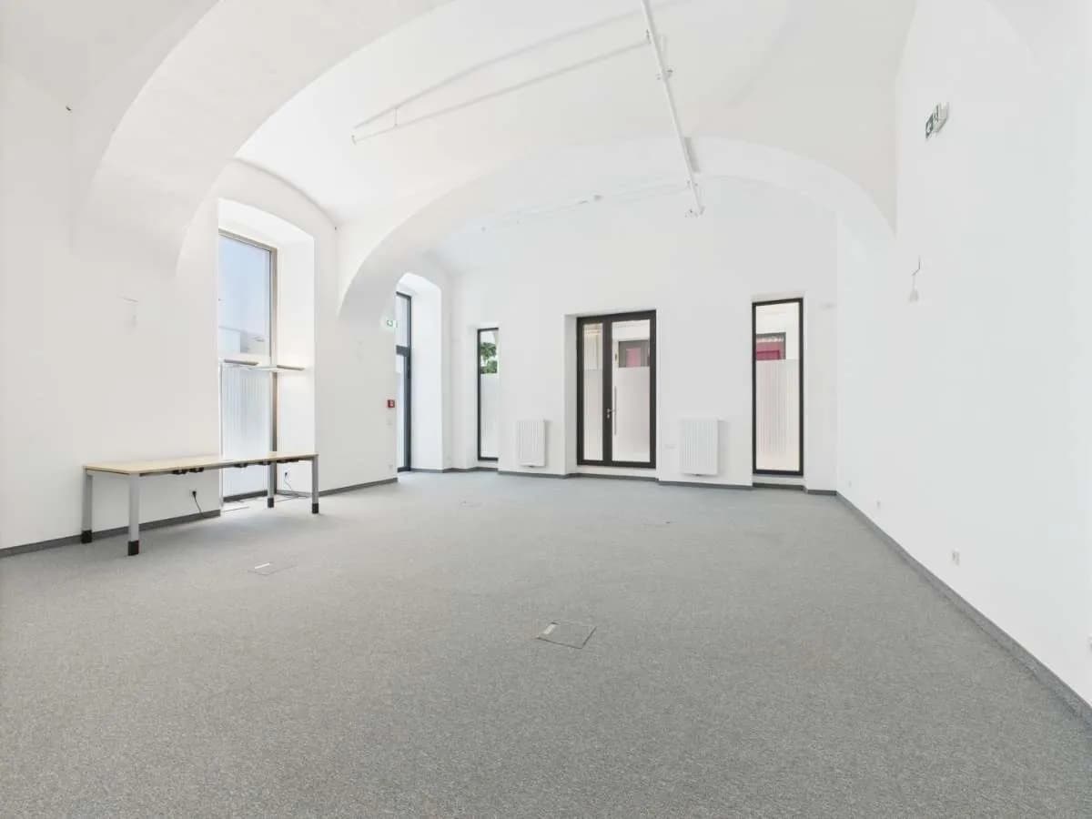 Gewerbeimmobilie mieten in Linz – 74 m², € 2.527 – Bild 4 von 6