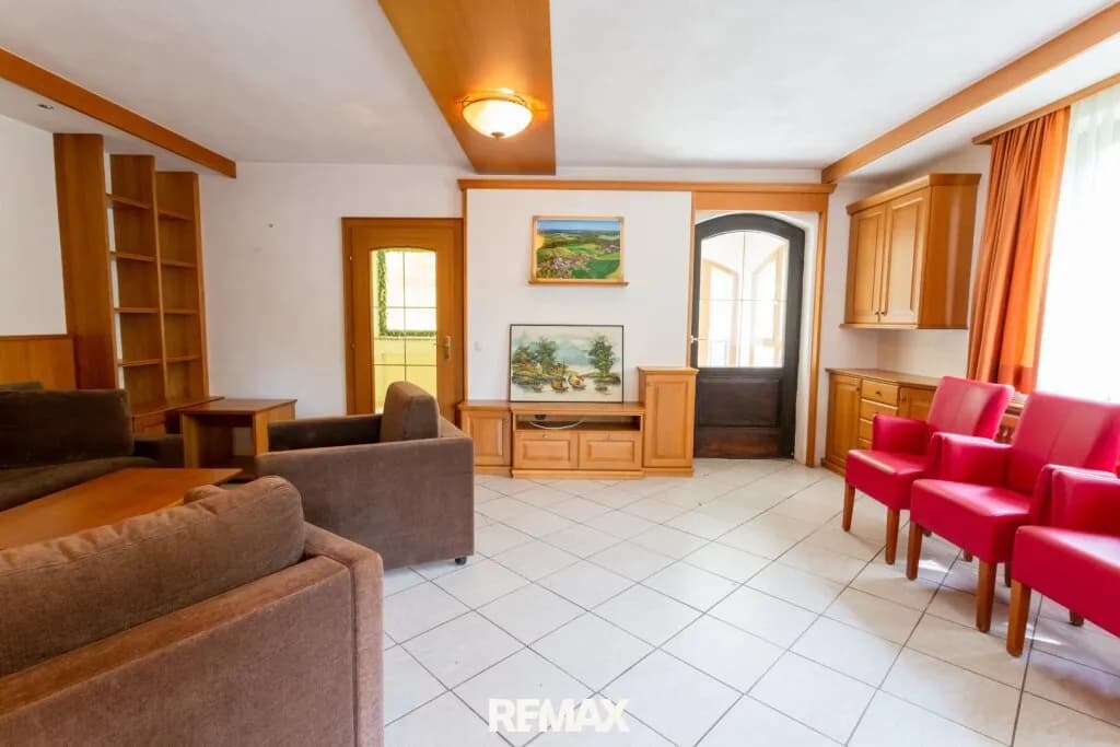 7-Zimmer-Haus kaufen in Krems Land – 220 m², € 335.000 – Bild 7 von 24