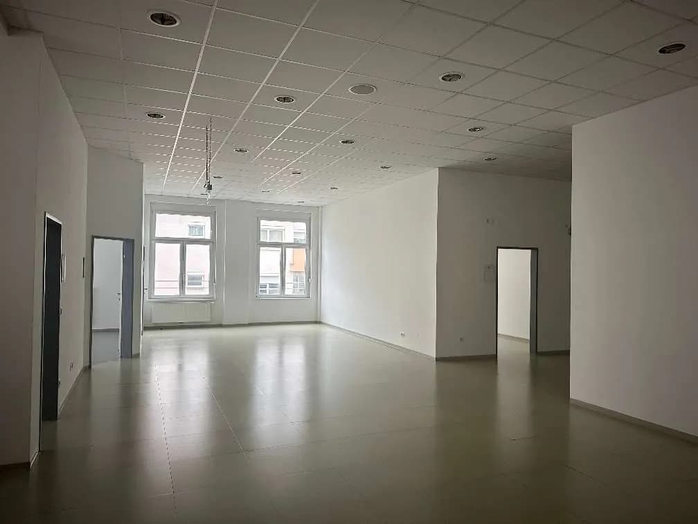 Gewerbeimmobilie mieten in Wien – 575 m², € 10 – Bild 1 von 6