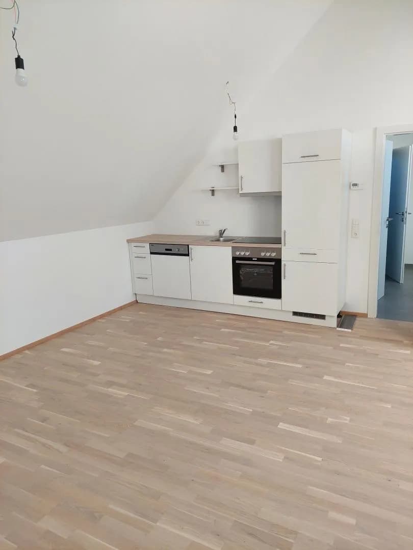 2-Zimmer-Wohnung mieten in Linz Land – 73 m², € 971 – Bild 10 von 30