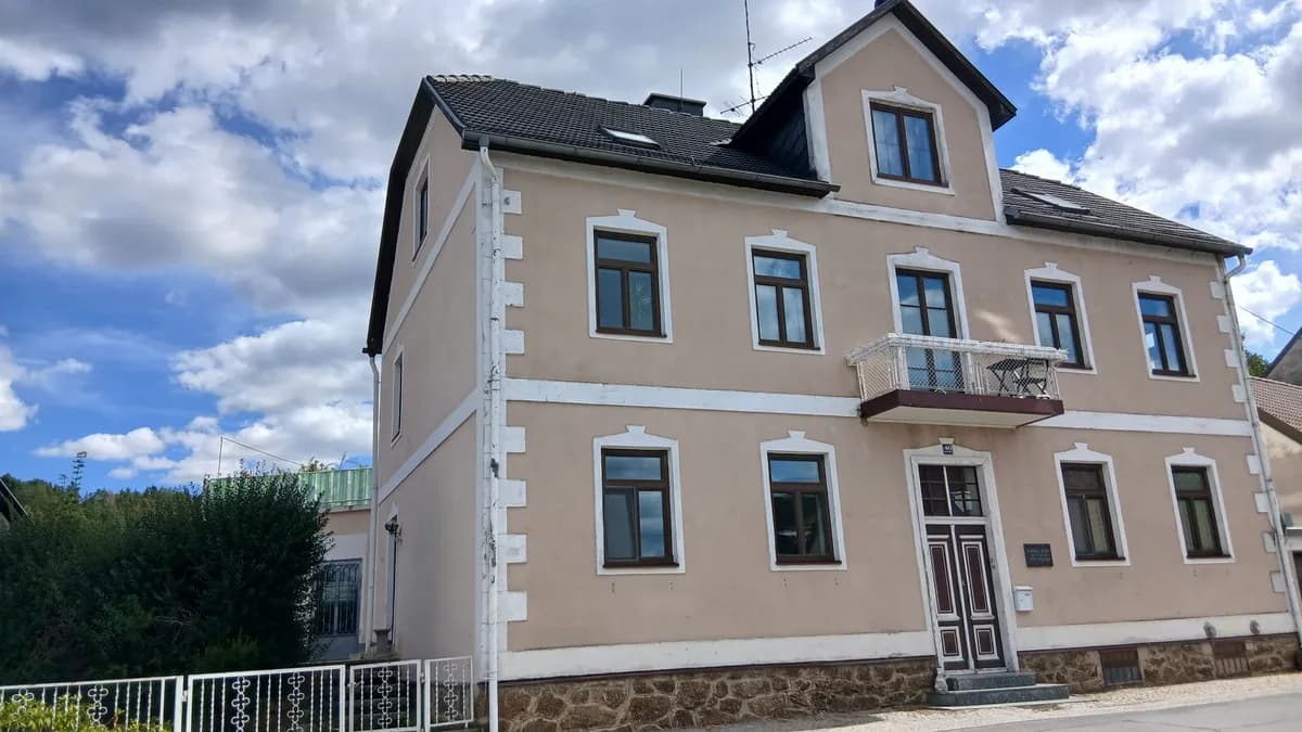 6-Zimmer-Wohnung mieten in Gmünd – 113 m², € 490 – Bild 1 von 9