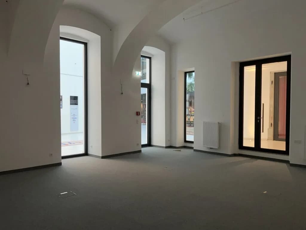 Gewerbeimmobilie mieten in Linz – 74 m², € 2.527 – Bild 2 von 6
