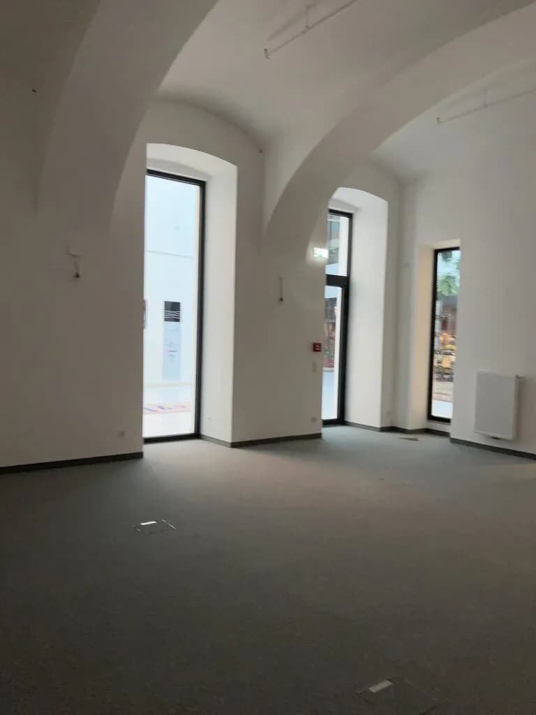 Gewerbeimmobilie mieten in Linz – 74 m², € 2.527 – Bild 3 von 6