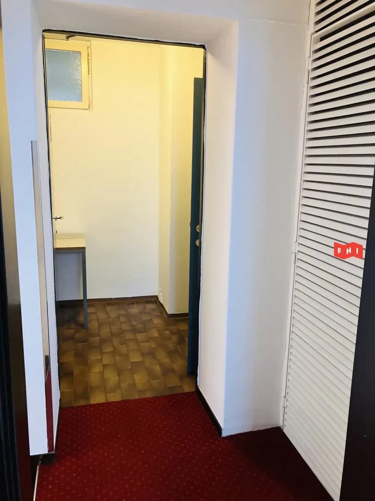 5-Zimmer-Gewerbeimmobilie mieten in Wien – 190 m², € 1.900 – Bild 8 von 9