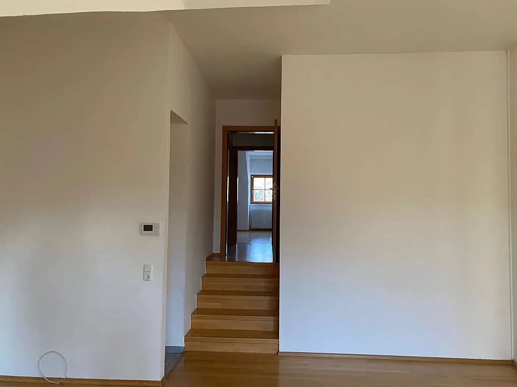 3-Zimmer-Wohnung mieten in Vöcklabruck – 70 m², € 950 – Bild 2 von 10