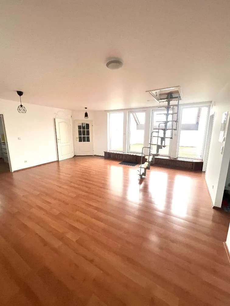 6-Zimmer-Wohnung mieten in Wels – 166 m², € 1.200 – Bild 3 von 24