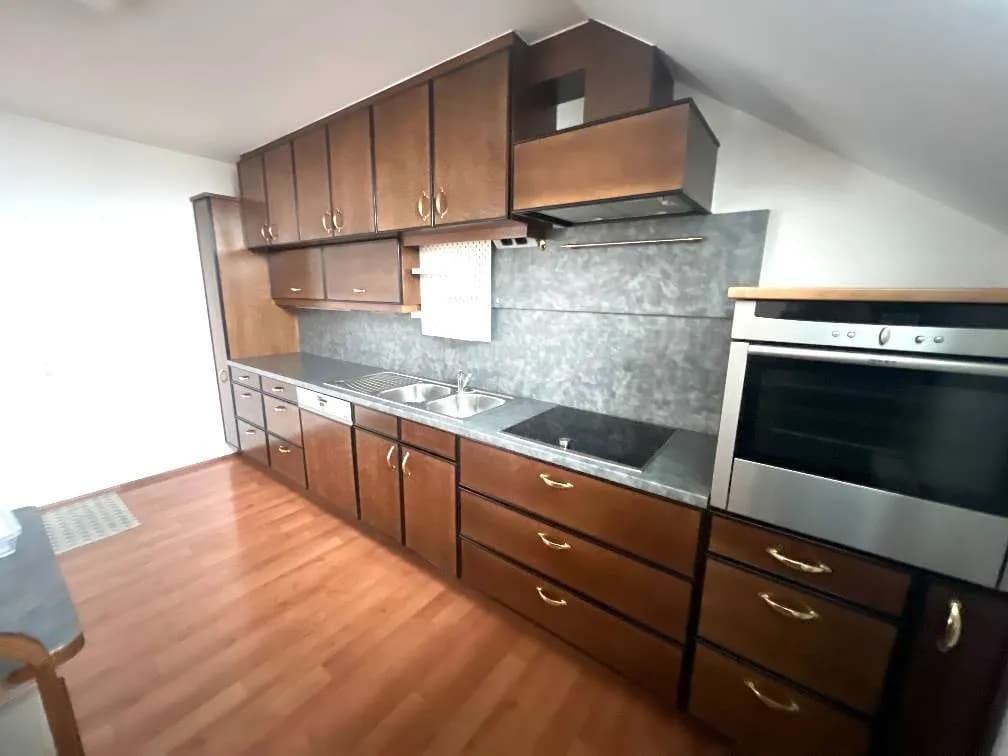 6-Zimmer-Wohnung mieten in Wels – 166 m², € 1.200 – Bild 4 von 24