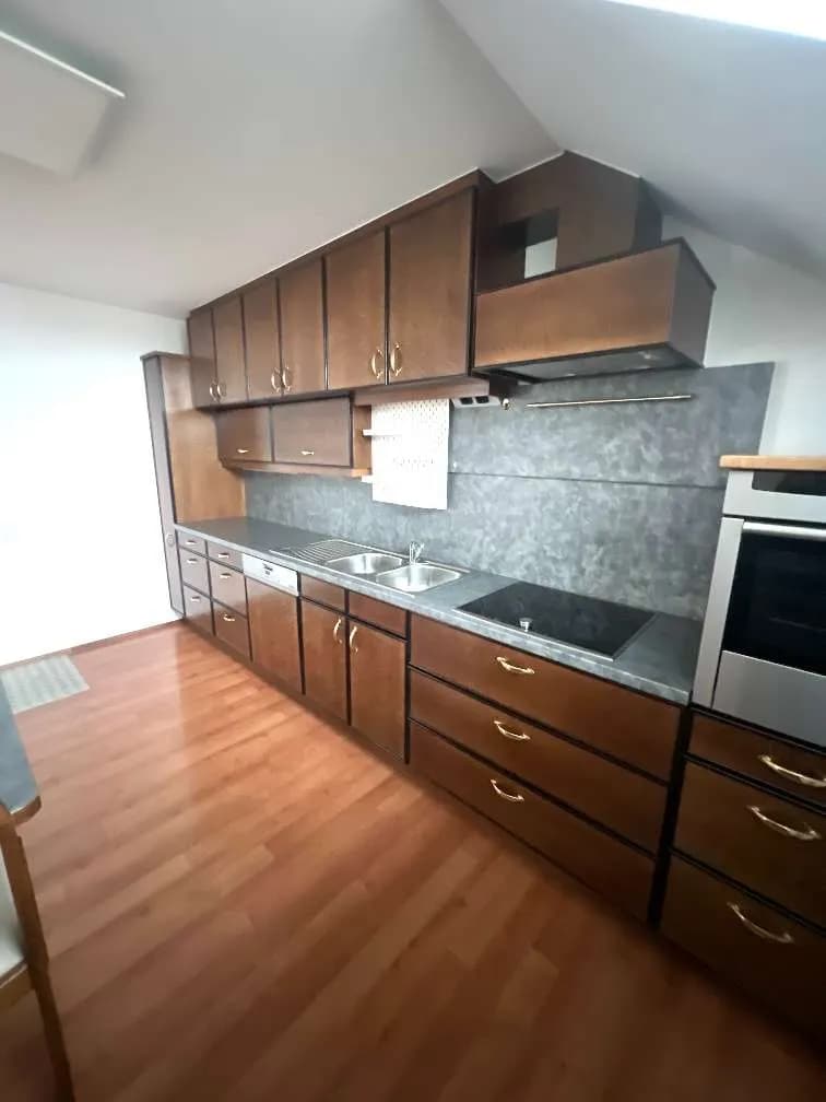 6-Zimmer-Wohnung mieten in Wels – 166 m², € 1.200 – Bild 6 von 24