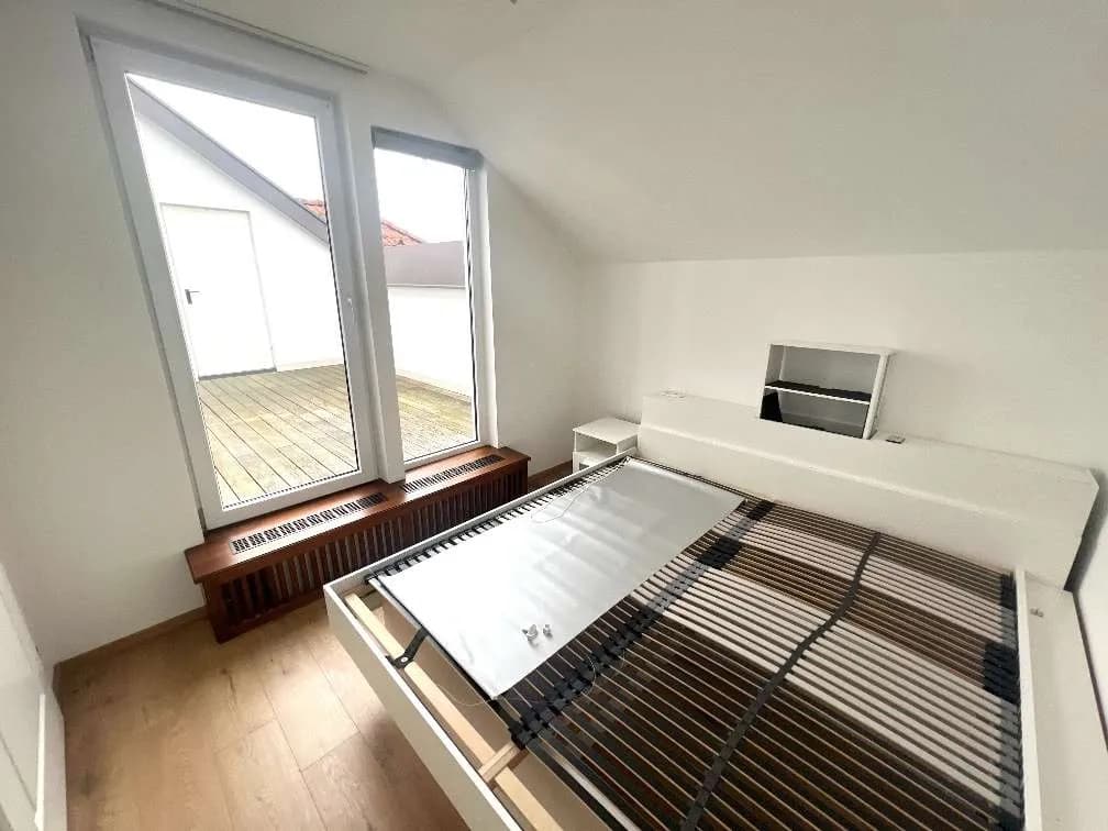 6-Zimmer-Wohnung mieten in Wels – 166 m², € 1.200 – Bild 10 von 24