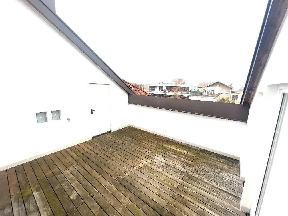 6-Zimmer-Wohnung mieten in Wels – 166 m², € 1.200 – Bild 12 von 24