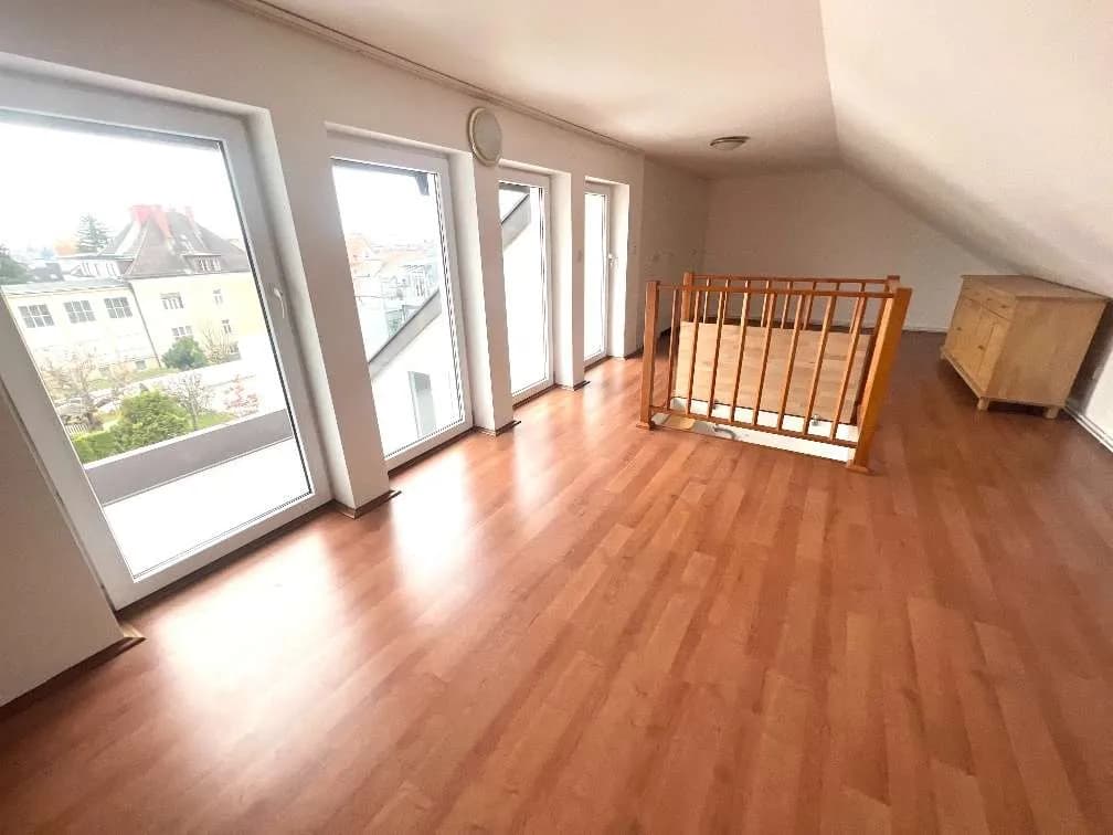 6-Zimmer-Wohnung mieten in Wels – 166 m², € 1.200 – Bild 15 von 24