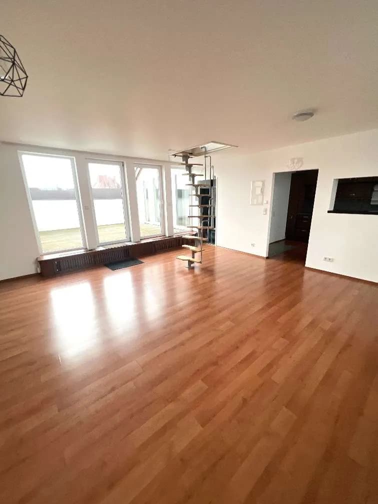 6-Zimmer-Wohnung mieten in Wels – 166 m², € 1.200 – Bild 20 von 24