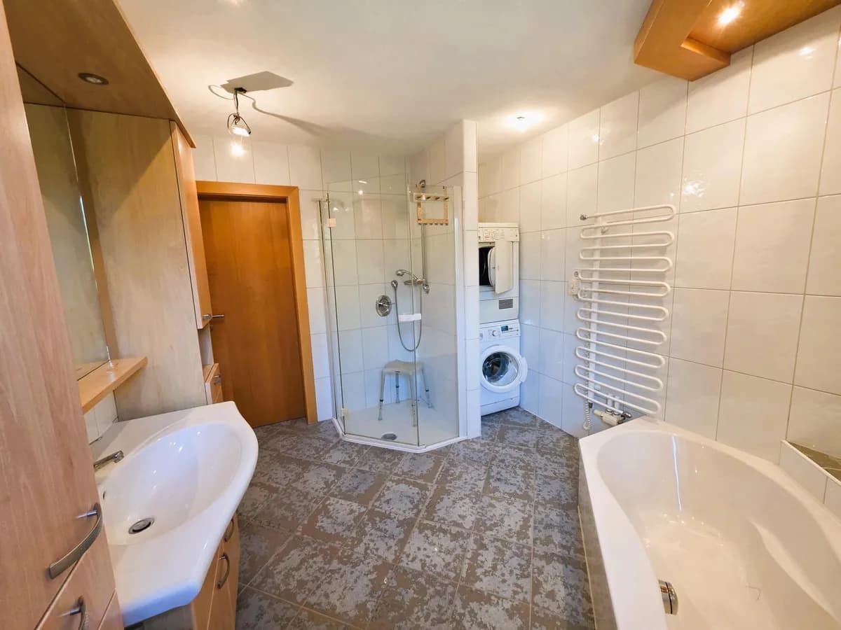 7-Zimmer-Gewerbeimmobilie kaufen in Gmunden – 184 m², € 420.000 – Bild 25 von 36