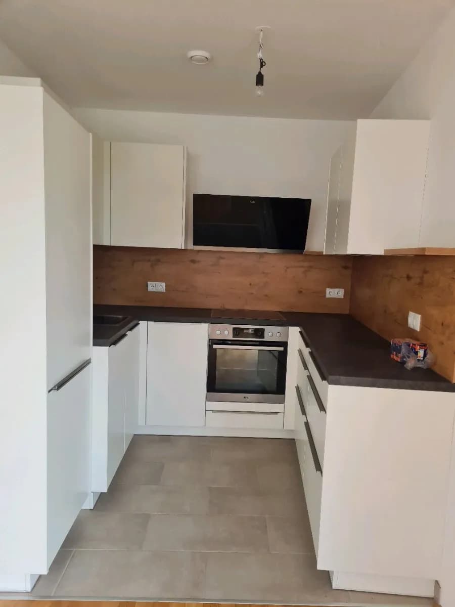 2-Zimmer-Wohnung mieten in Tulln – 65 m², € 980 – Bild 1 von 7