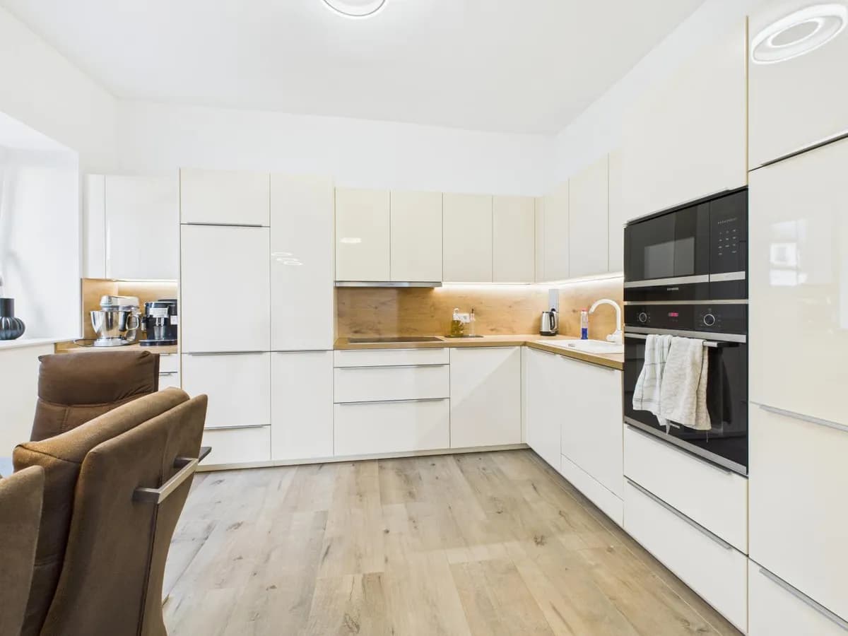 24-Zimmer-Gewerbeimmobilie kaufen in Linz Land – 775 m², € 1.350.000 – Bild 42 von 62