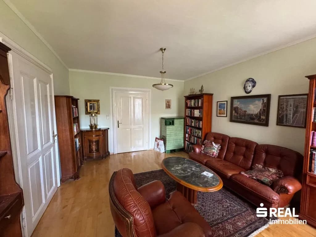 Haus kaufen in Braunau am Inn – 434 m², € 550.000 – Bild 2 von 4