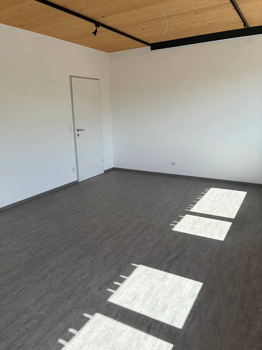 1-Zimmer-Gewerbeimmobilie mieten in Innsbruck-Land – 22 m², € 500 – Bild 3 von 5