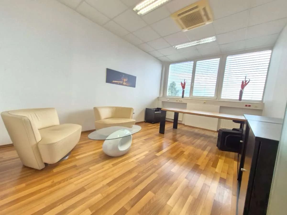 7-Zimmer-Gewerbeimmobilie mieten in Graz – 185 m², € 13 – Bild 1 von 28