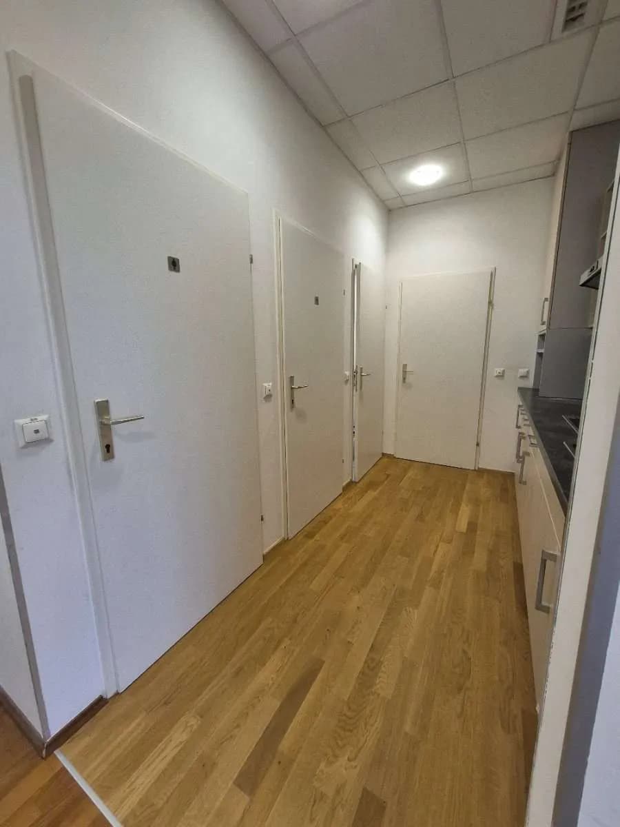 7-Zimmer-Gewerbeimmobilie mieten in Graz – 185 m², € 13 – Bild 12 von 28