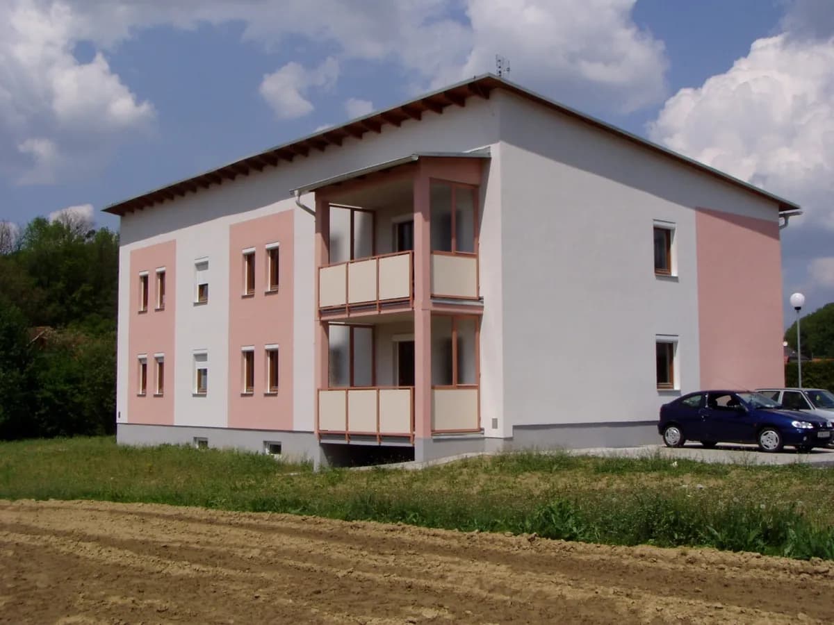 4-Zimmer-Wohnung mieten in Jennersdorf – 93,85 m², € 788 – Bild 1 von 2