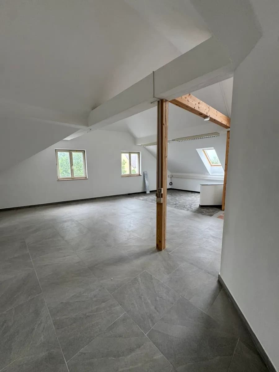 1-Zimmer-Gewerbeimmobilie mieten in Sankt Pölten – 107 m², € 1.370 – Bild 5 von 9