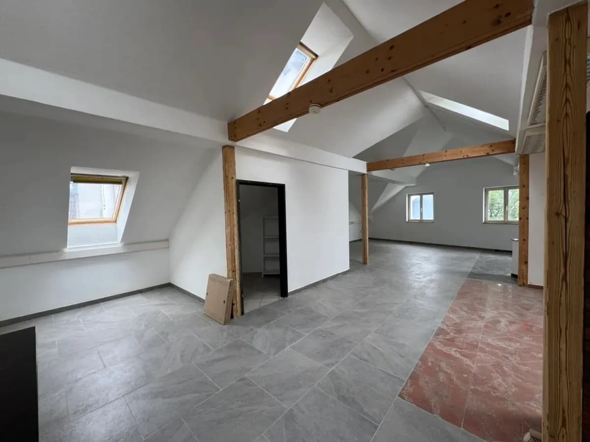 1-Zimmer-Gewerbeimmobilie mieten in Sankt Pölten – 107 m², € 1.370 – Bild 6 von 9