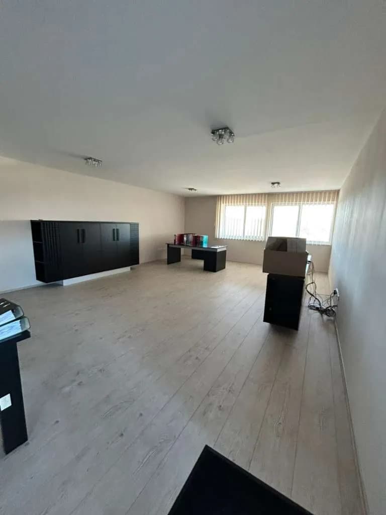 Gewerbeimmobilie kaufen in Eisenstadt - Umgebung – 1 200 m², € 2.355.000 – Bild 12 von 17