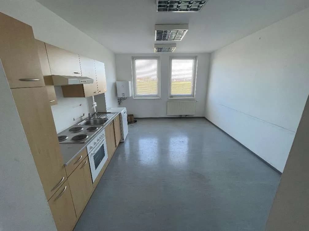 9-Zimmer-Gewerbeimmobilie kaufen in Amstetten – 443 m², € 388.000 – Bild 19 von 39