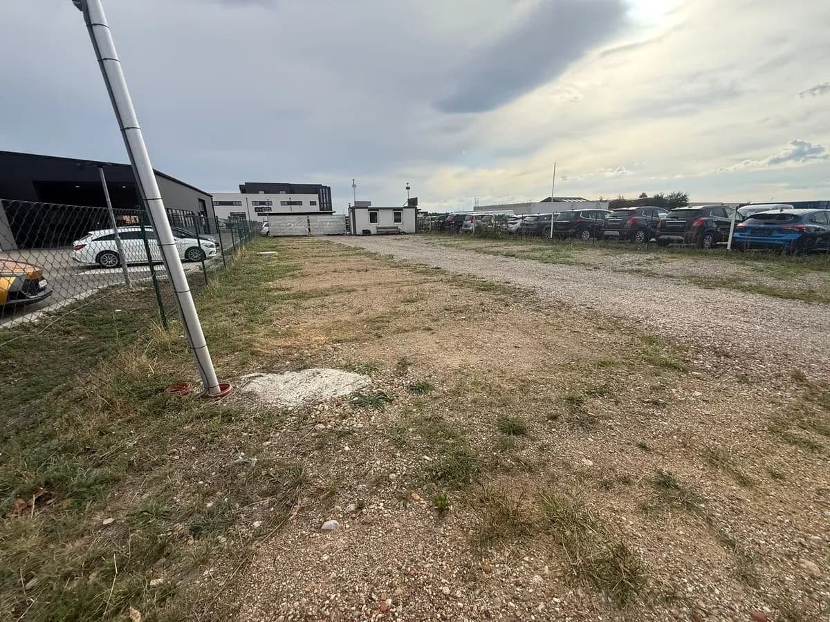 Immobilie mieten in Gänserndorf – 510 m², € 1.500 – Bild 2 von 4