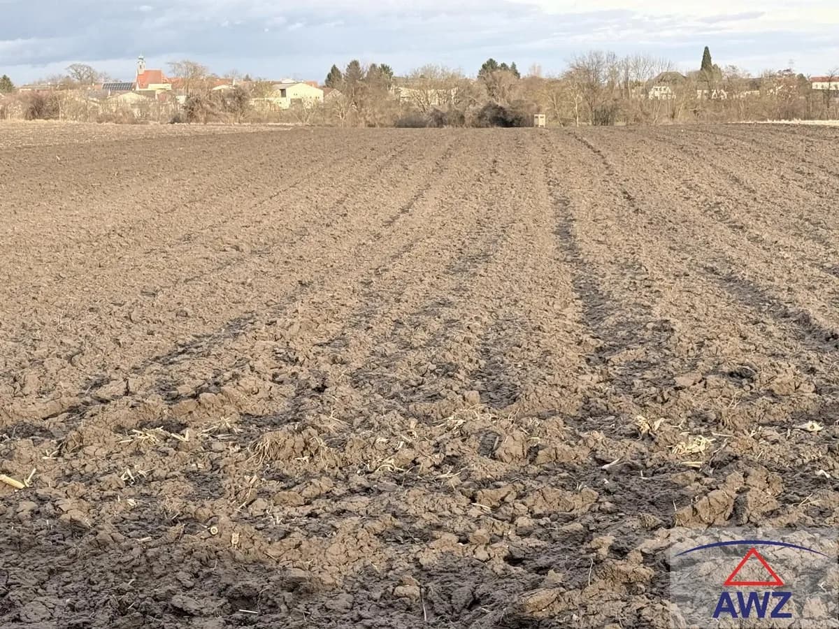 Grundstück kaufen in Korneuburg – 23 265 m²