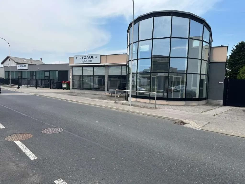 Gewerbeimmobilie mieten in Mödling – 424 m², € 3.180 – Bild 1 von 22