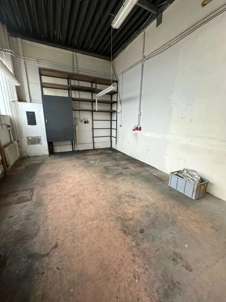 Gewerbeimmobilie mieten in Mödling – 424 m², € 3.180 – Bild 18 von 22