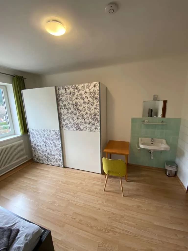 Wohnung mieten in Sankt Pölten Land – 15 m², € 435 – Bild 3 von 7