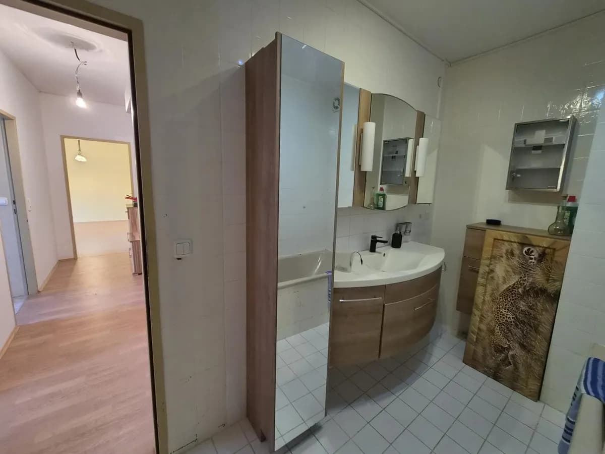 Wohnung kaufen in Gmunden – 80 m², € 185.000 – Bild 11 von 14