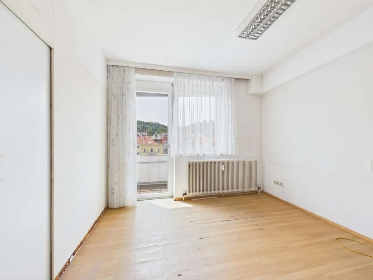 13-Zimmer-Gewerbeimmobilie kaufen in Linz – 423 m², € 645.000 – Bild 8 von 10