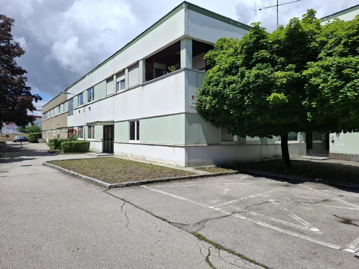 Gewerbeimmobilie mieten in Steyr – 200 m², € 7 – Bild 1 von 10