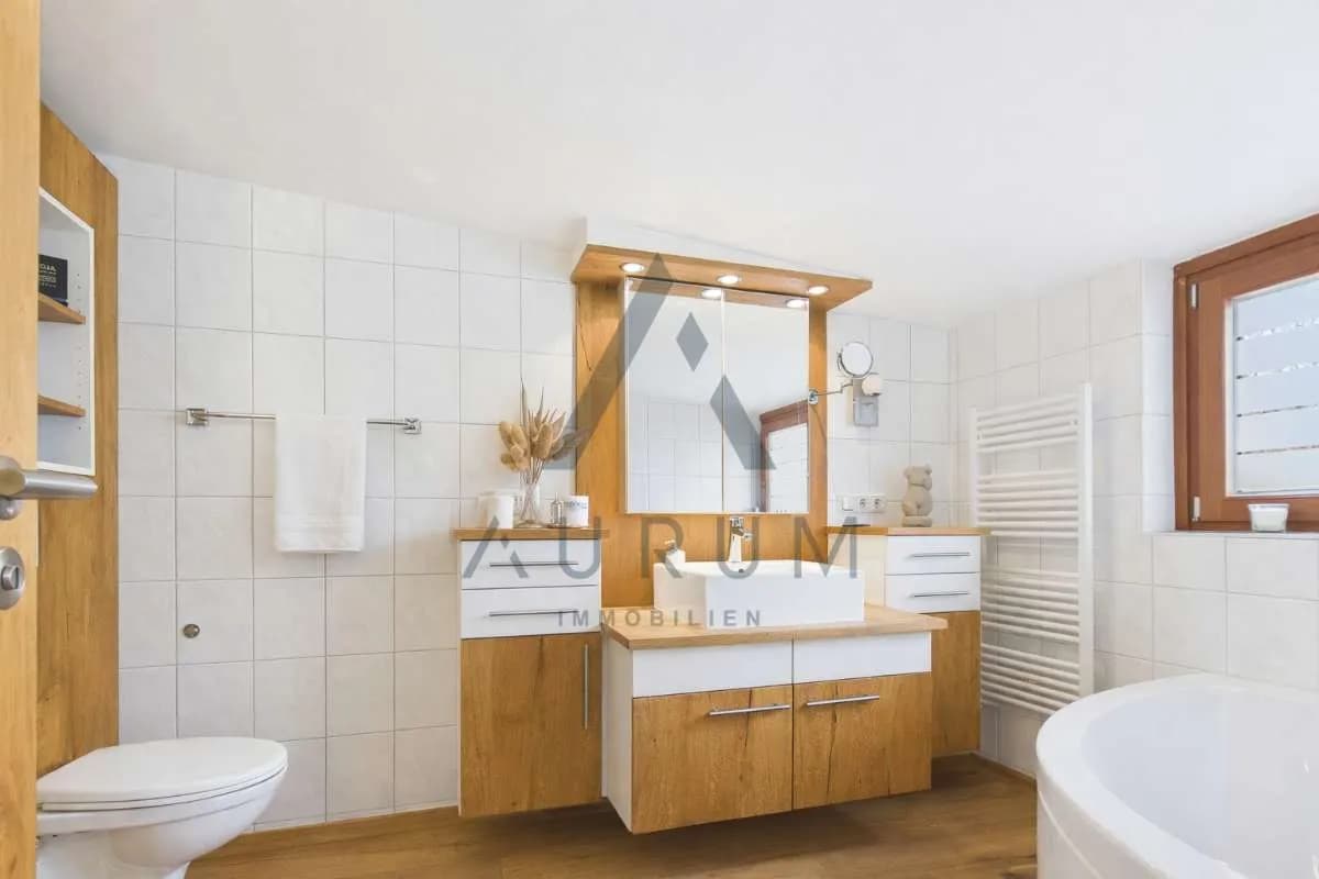 4-Zimmer-Haus kaufen in Kitzbühel – 135 m², € 950.000 – Bild 11 von 12