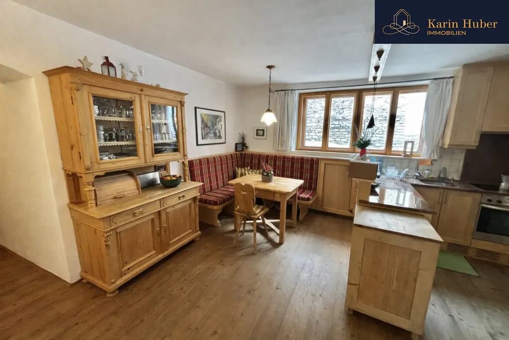 8-Zimmer-Immobilie kaufen in Krems Land – 306 m², € 795.000 – Bild 4 von 23