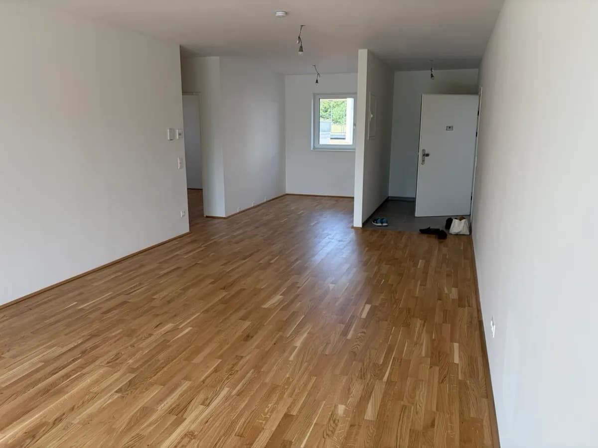 3-Zimmer-Wohnung mieten in Gmunden – 75 m², € 1.300 – Bild 2 von 9