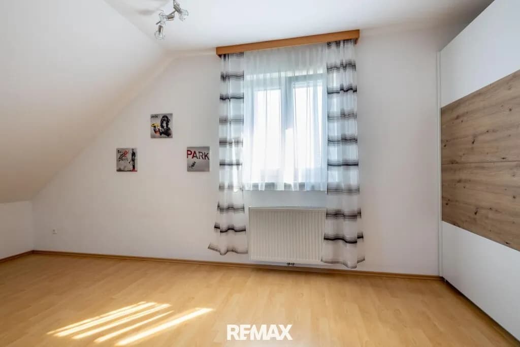 8-Zimmer-Haus kaufen in Kirchdorf an der Krems – 253 m², € 495.000 – Bild 12 von 17
