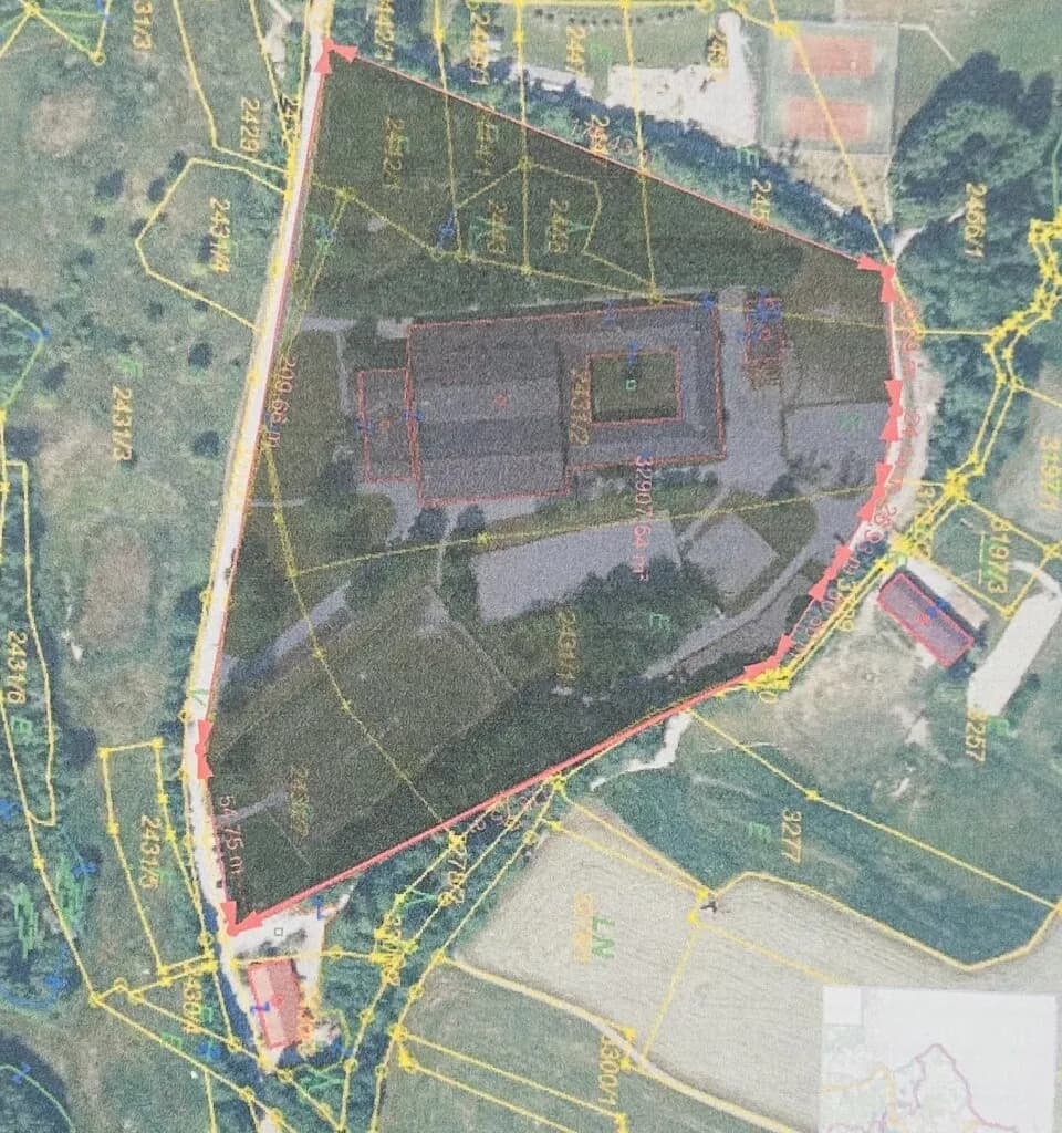 Immobilie mieten in Vöcklabruck – 30 000 m², € 2.000 – Bild 28 von 28