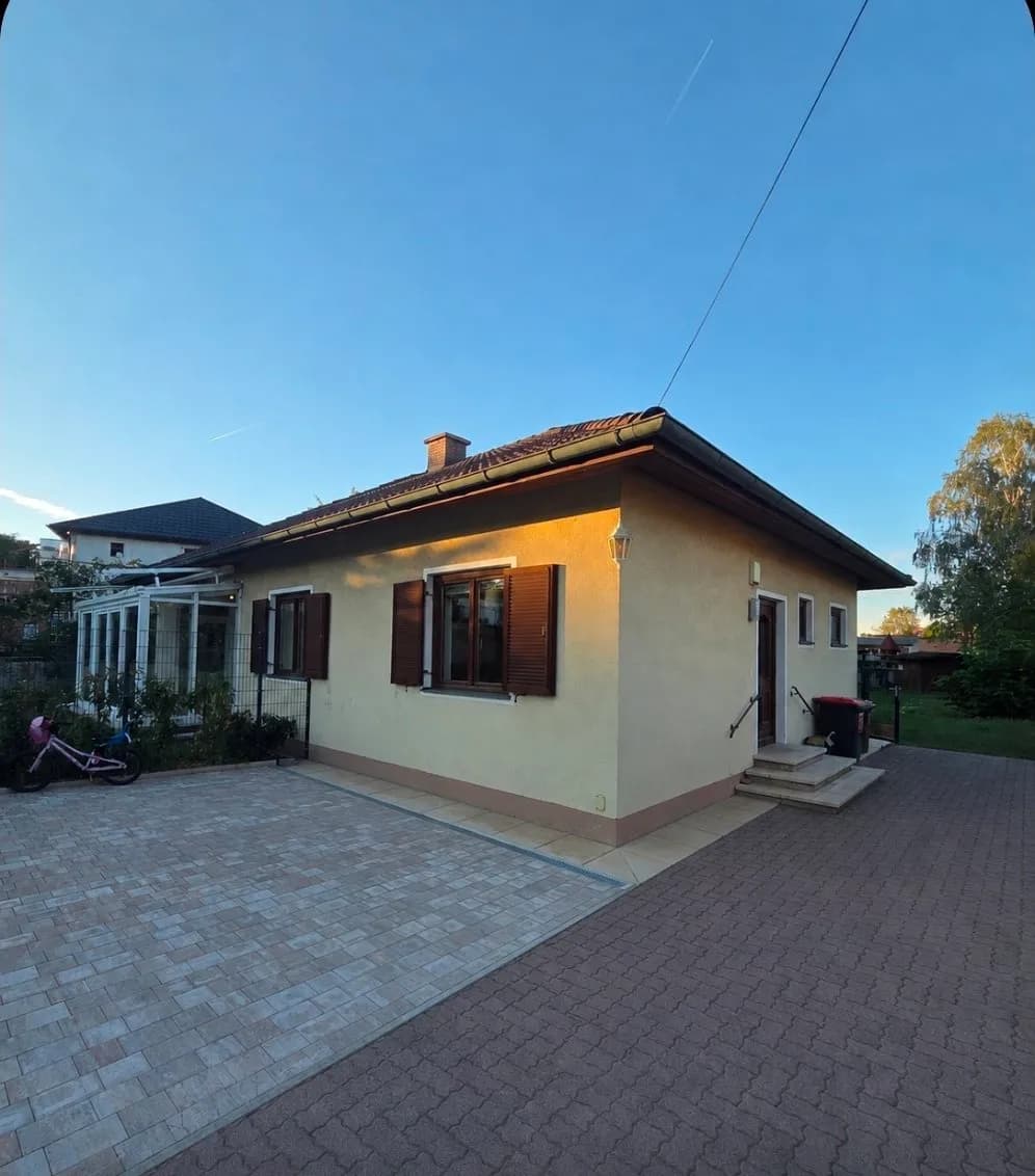 2-Zimmer-Haus mieten in Baden – 92 m², € 1.625 – Bild 1 von 19