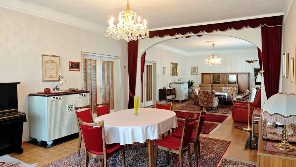 11-Zimmer-Haus kaufen in Neunkirchen – 300 m², € 619.000 – Bild 11 von 36