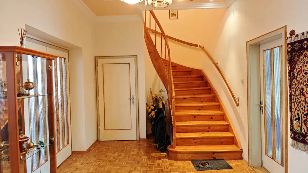11-Zimmer-Haus kaufen in Neunkirchen – 300 m², € 619.000 – Bild 16 von 36